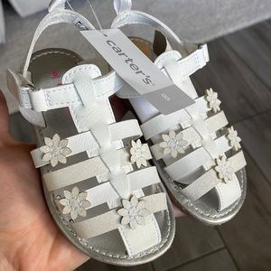 NWT Carter’s size 8 sandals